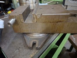 Robuste Maschinenschraubstock, drehbar