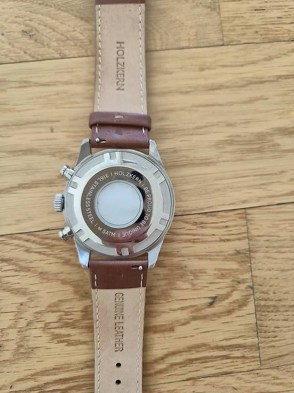 Orologi: Armbanduhr von Holzkern – Usato da Frauenkappelen venduto da encinitas 2