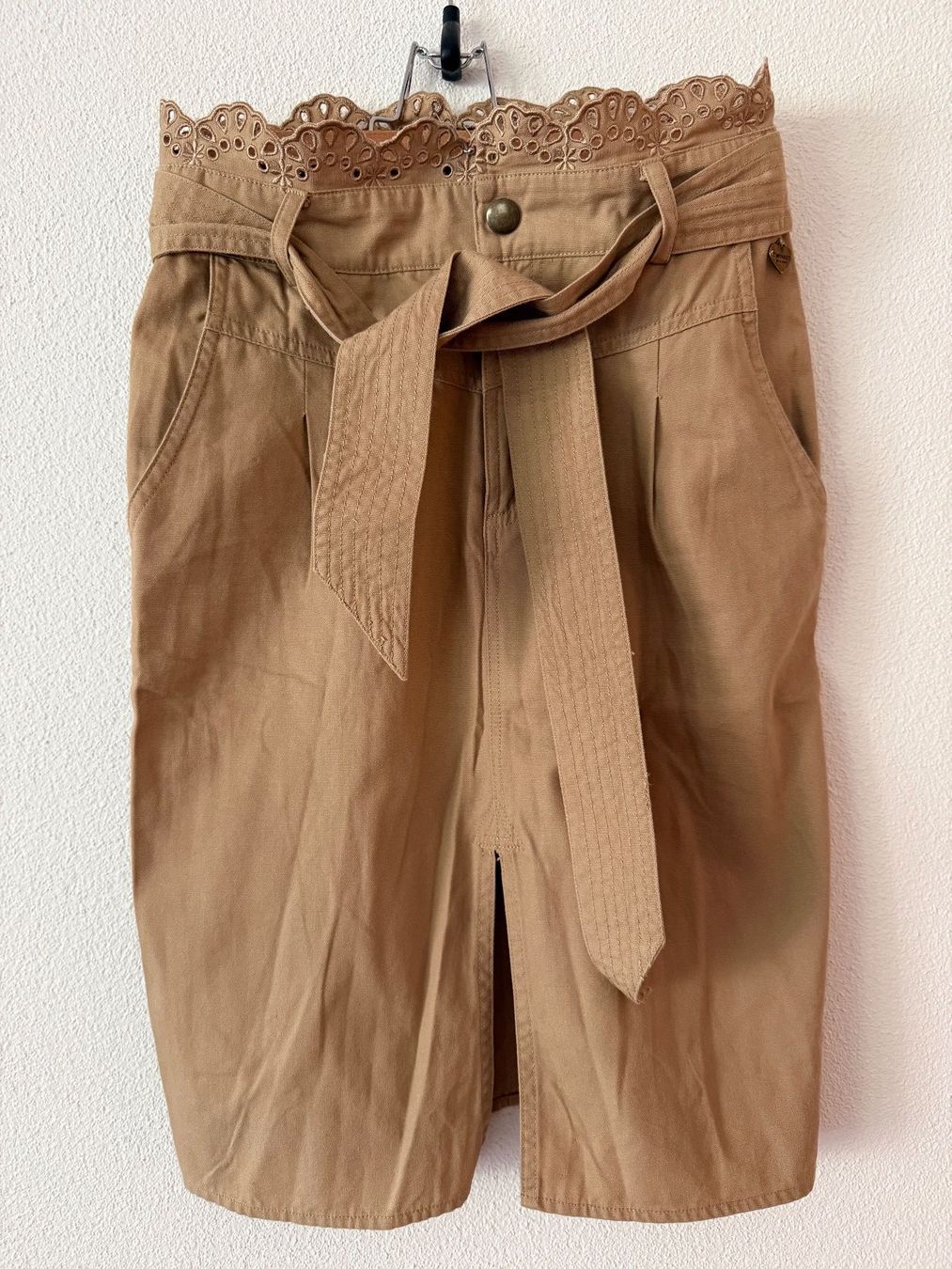 Lotti di vestiti: Sommer Damenbekleidung – Usato da Luzern venduto da carstenpanzner 1