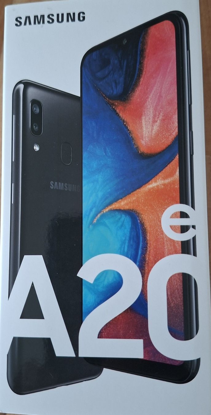 Samsung Telefoni cellulari / Smartphones: Samsung A20 Smartphone neuwertig – Nuovo (secondo la descrizione) da Cham venduto da Tschaerli
