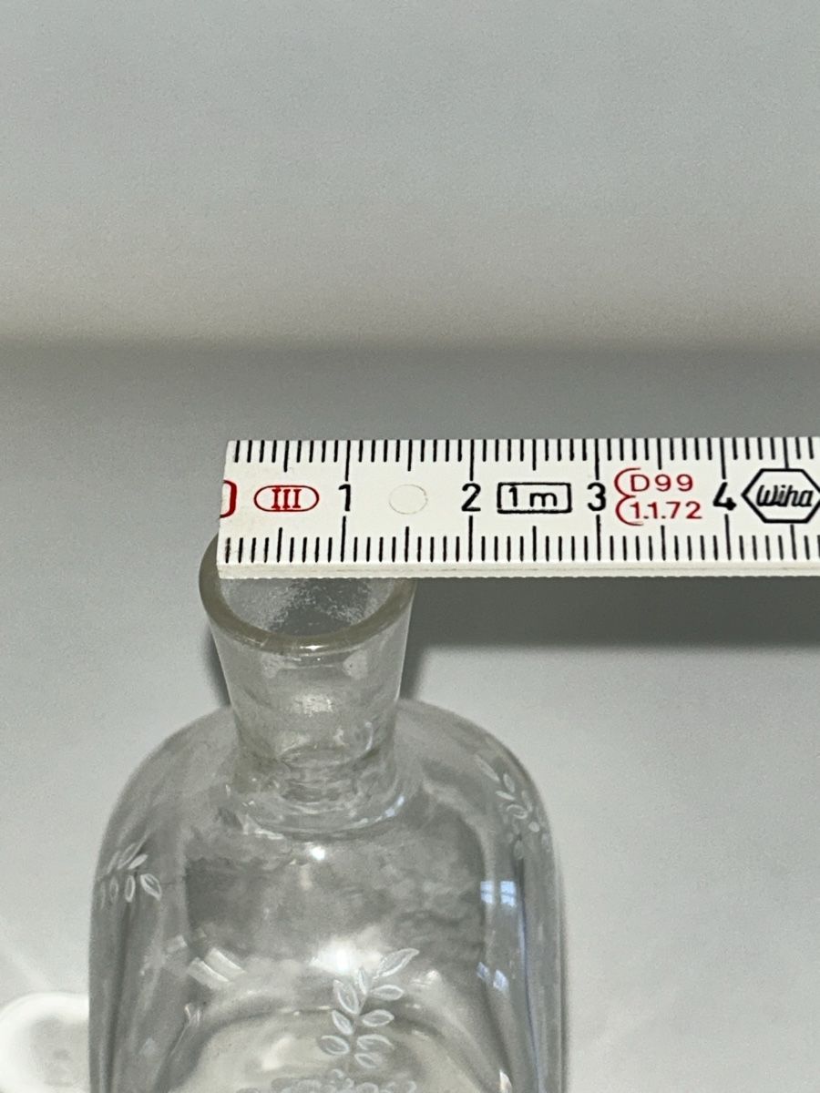 Flacons: Antikes Glasfläschli mit Schneemalerei – Gebraucht aus Düdingen von Reconflo 5