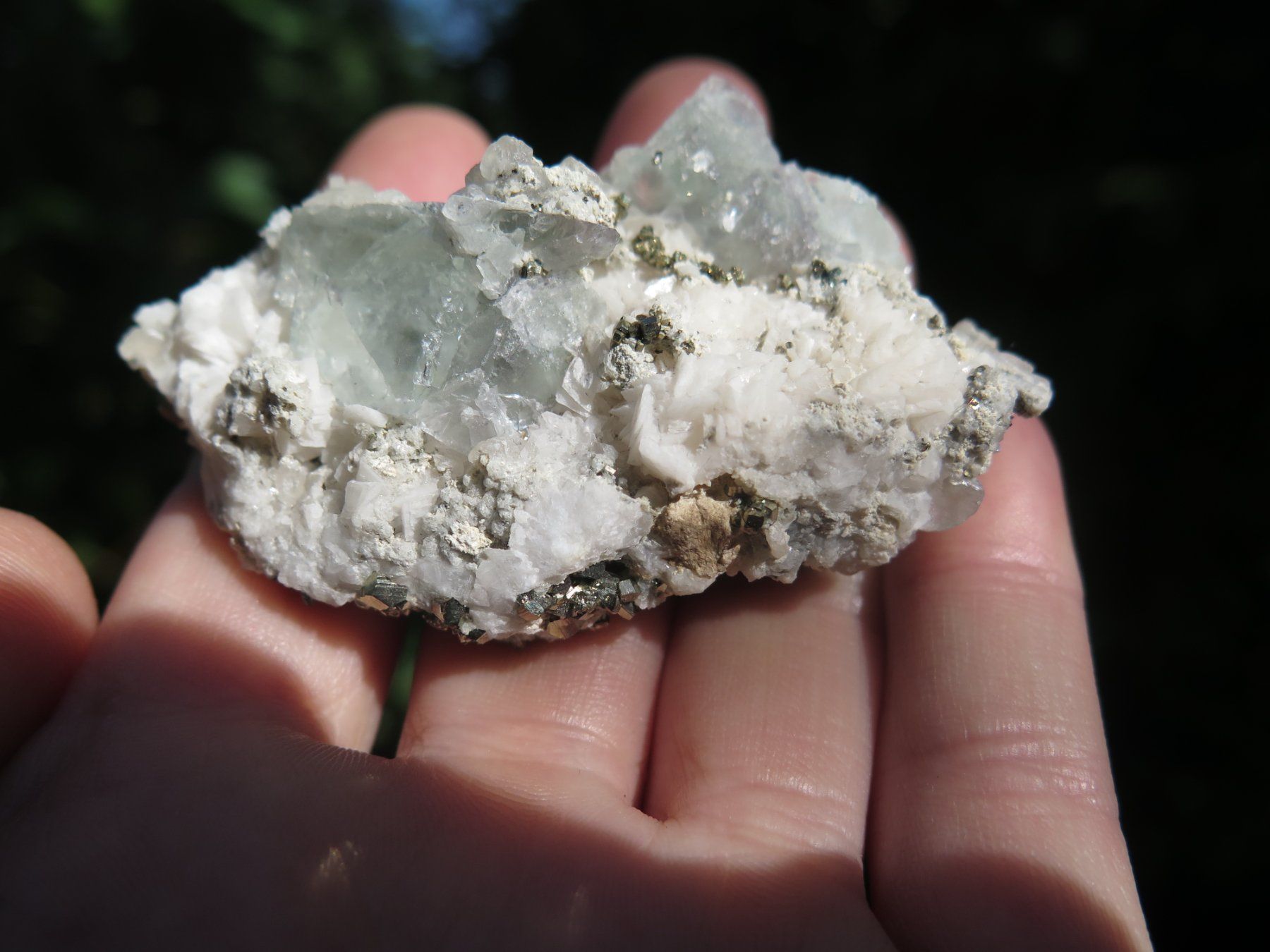 Minerali & Pietre curative: Fluorit mit Pyriten, Calcit und Dolomit – Usato da Schaffhausen venduto da Yamakana51L8736OQ8 2