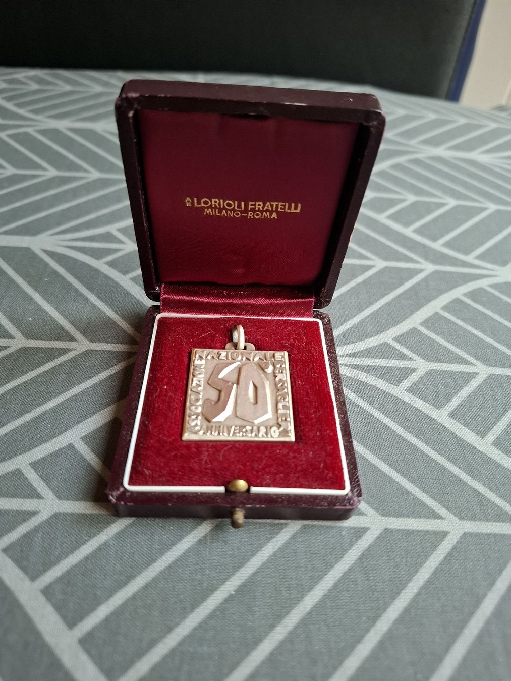Medaglie: Médaille Militaire en Argent 800 – Usato da Le Locle venduto da Maria.222