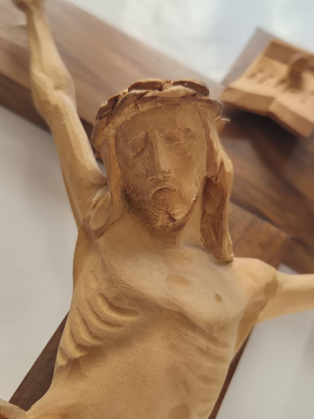 Altri gioielli: geschnitztes Kreuz 42cm – Usato da Vilters venduto da Fleiflomi 2