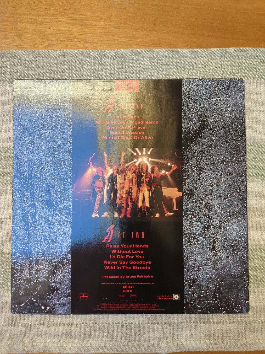 Dischi in vinile: Bon Jovi - Slippery When Wet – Usato da Euseigne venduto da Barbichette 1