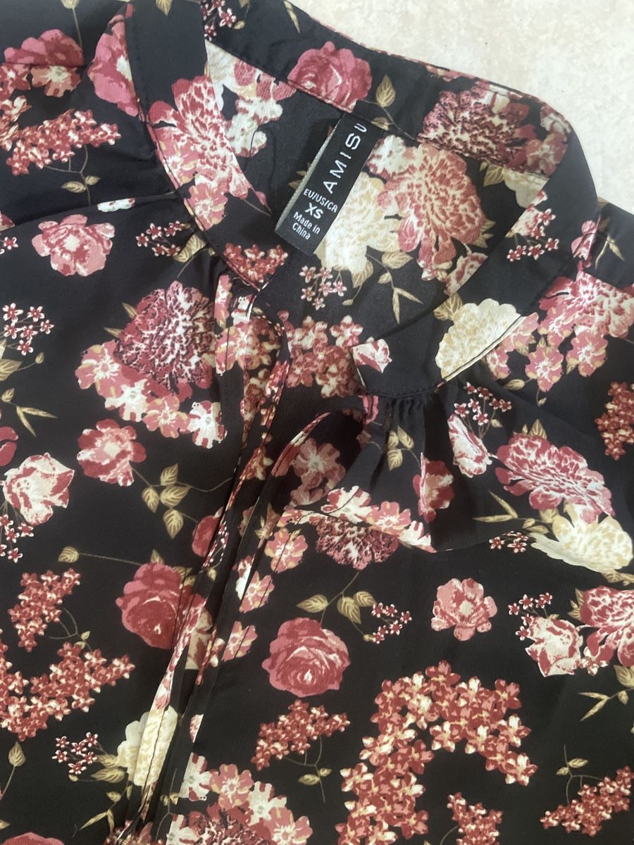 Camicette: Amisu Bluse, Grösse XS, Blumenmuster, neu – Nuovo (secondo la descrizione) da Obergerlafingen venduto da cabo4 1