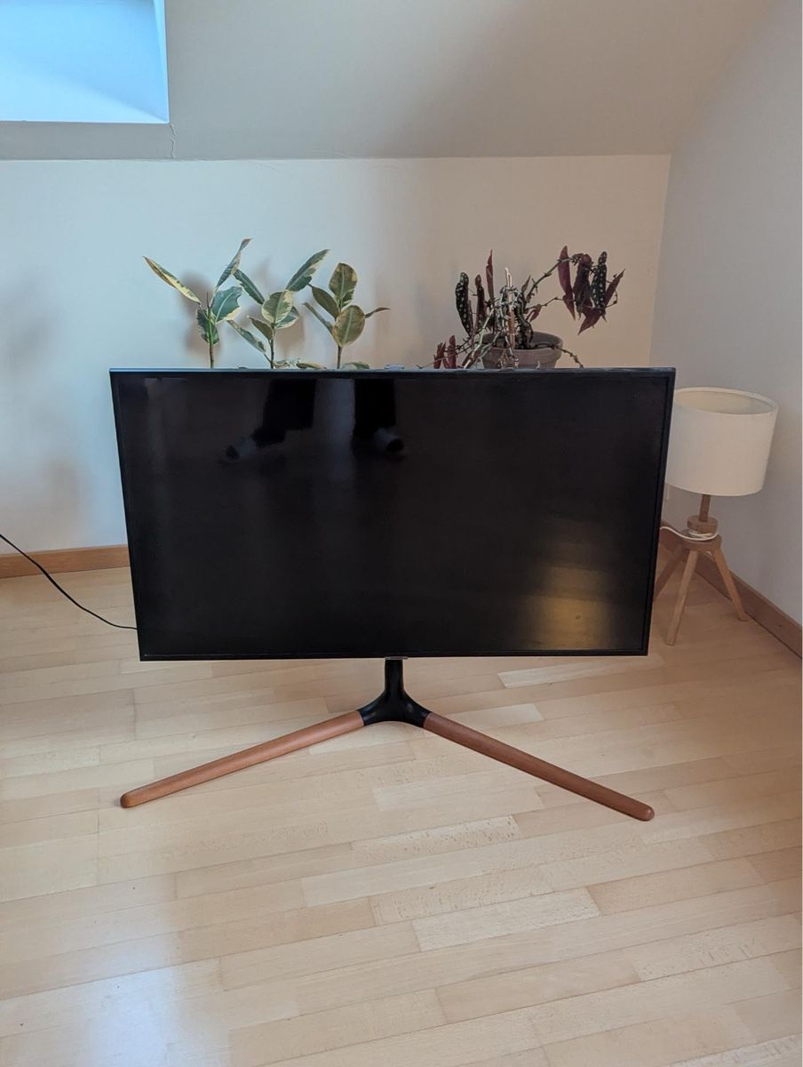 Televisori: Samsung 4K TV – Nuovo (secondo la descrizione) da Zürich venduto da pym_b9dv 1