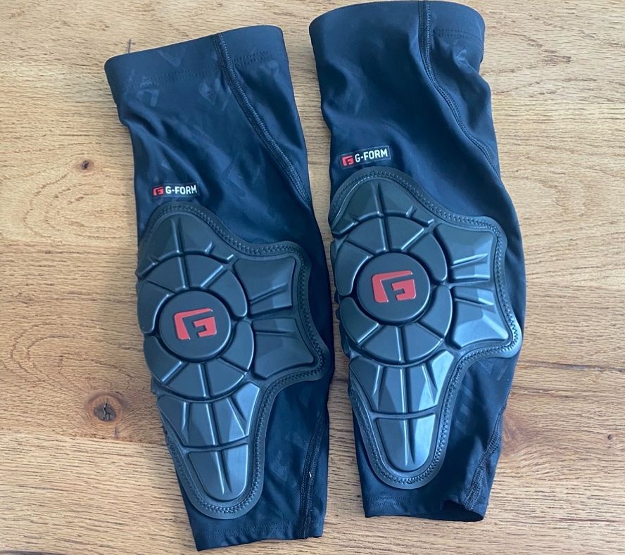 Schutz & Schoner: G-Form Pro X Youth gr. M – Gebraucht aus Kriens von martinastu