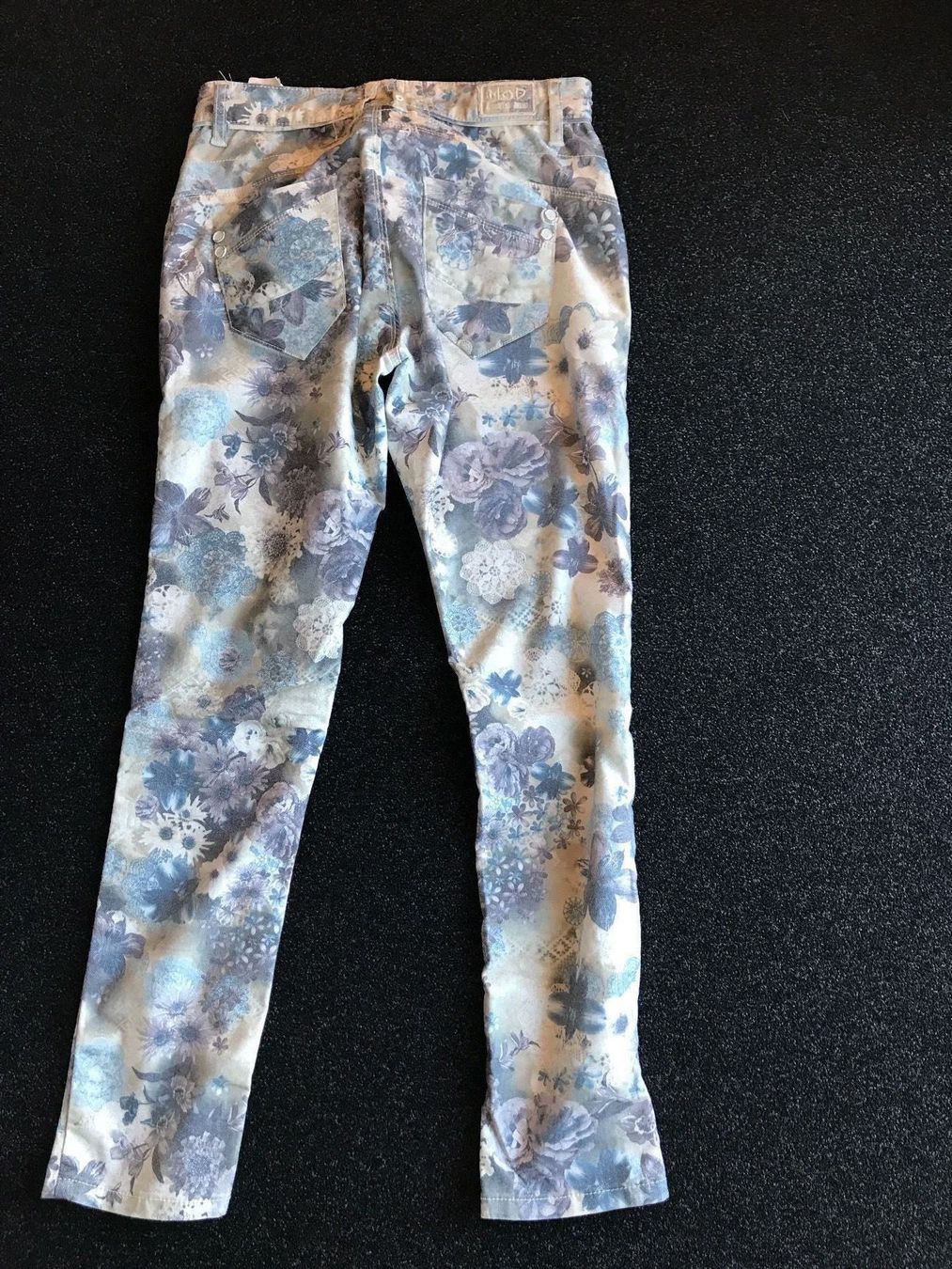 Pantaloni: Leichte Sommerhose Gr 26/32 Marke MOD – Nuovo (secondo la descrizione) da St. Margrethen SG venduto da kellenbh 1