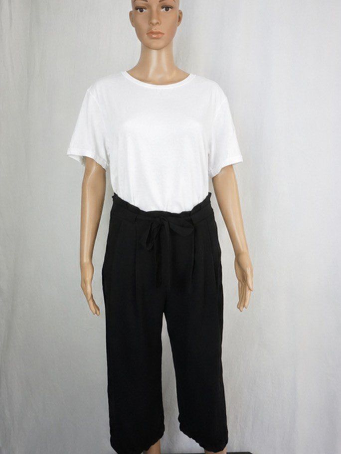 Zara Pantalons: Zara Basic Damenhose Gr. XS – D'occasion à Pratteln par Restwert_Pratteln