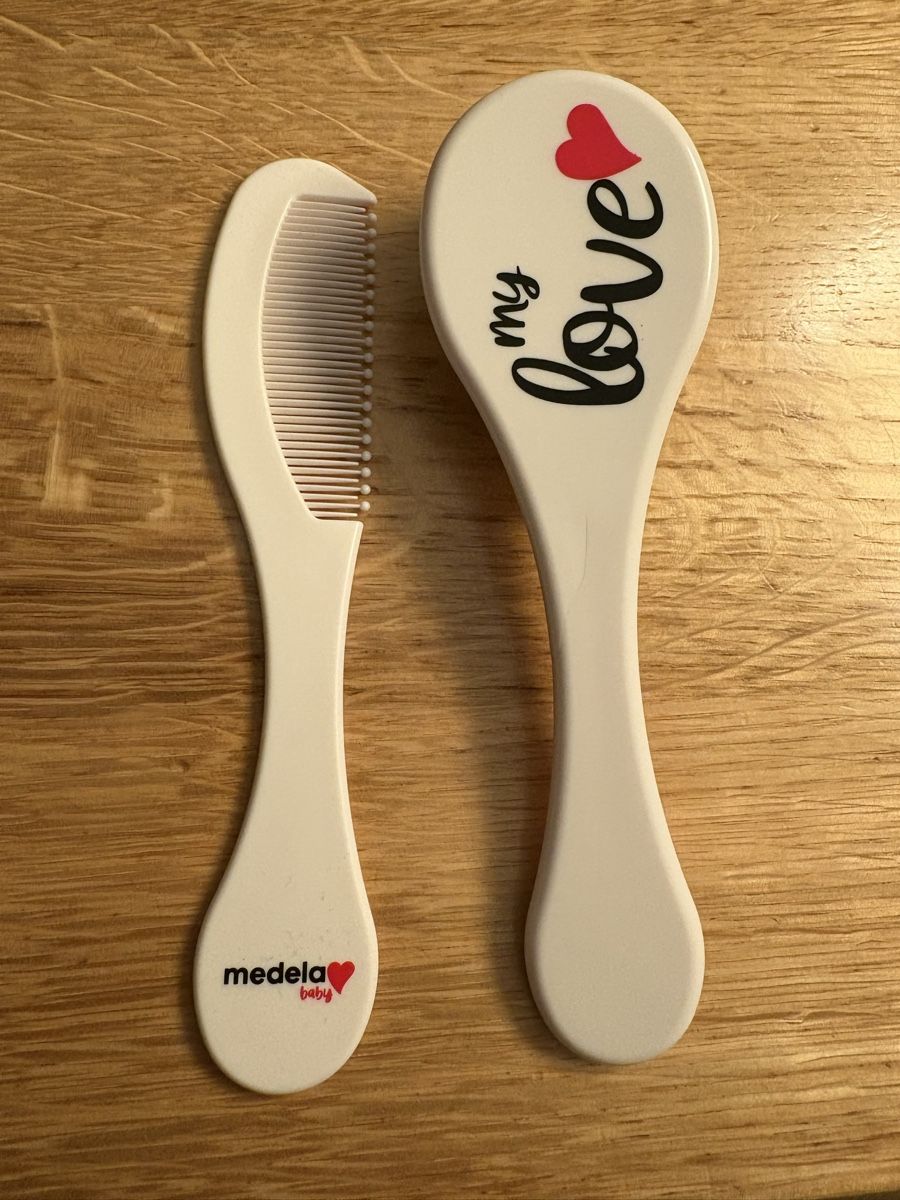 Altro per la cura dei capelli: Baby Haarbürste  – Usato da Kriens venduto da aloha19 1