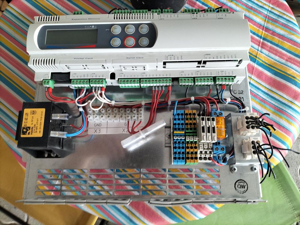Wärmepumpe Regler Dimplex (D'occasion) à Märstetten pour CHF 220 – avec ...