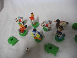 KONVOLUT:     DIVERSE FIGUREN + TEILE