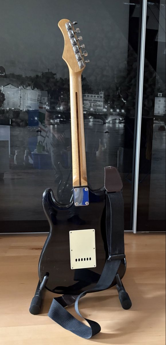 Autografi: Jon Bon Jovi signierte Gitarre – Usato da Winterthur venduto da Silimann 2