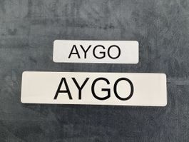 Schild von Aygo Grösse wie Autonummer 