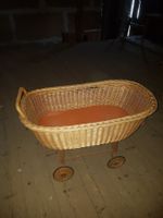 Kinderwagen geflochten