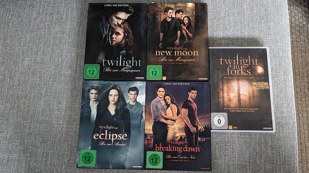 Tutti i DVDs: 5 DVDs + 2 Blu-ray / Twighlight / Harry Potter – Usato da Nussbaumen AG venduto da sziszi89