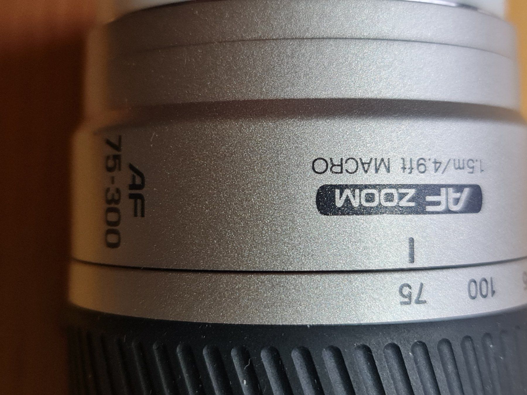 Minolta Obiettivi: Minolta AF Zoom 75-300mm Objektiv – Usato da Winterthur venduto da Hai6 2