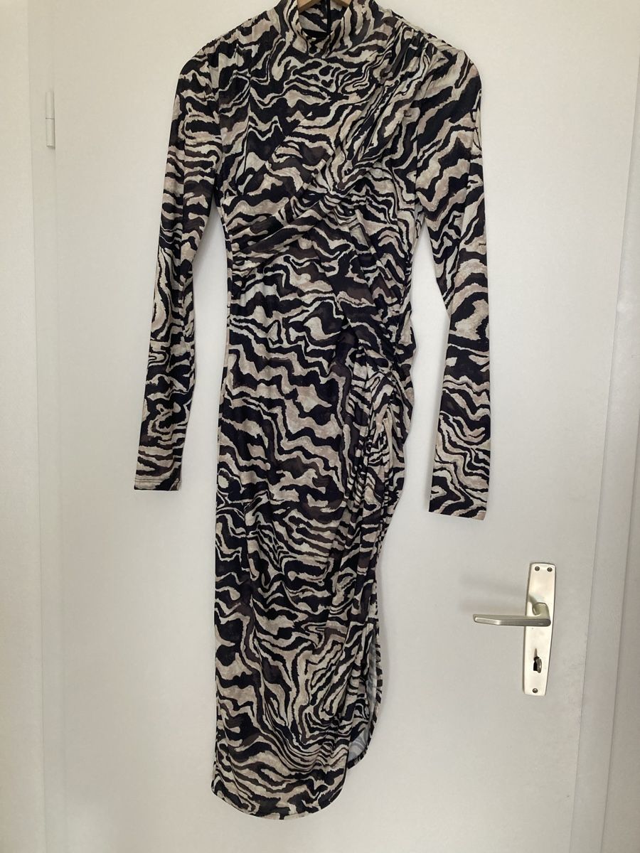 H&M Vestiti: H&M Kleid, Grösse S, Zebramuster – Usato da St. Gallen venduto da dan_9vhs