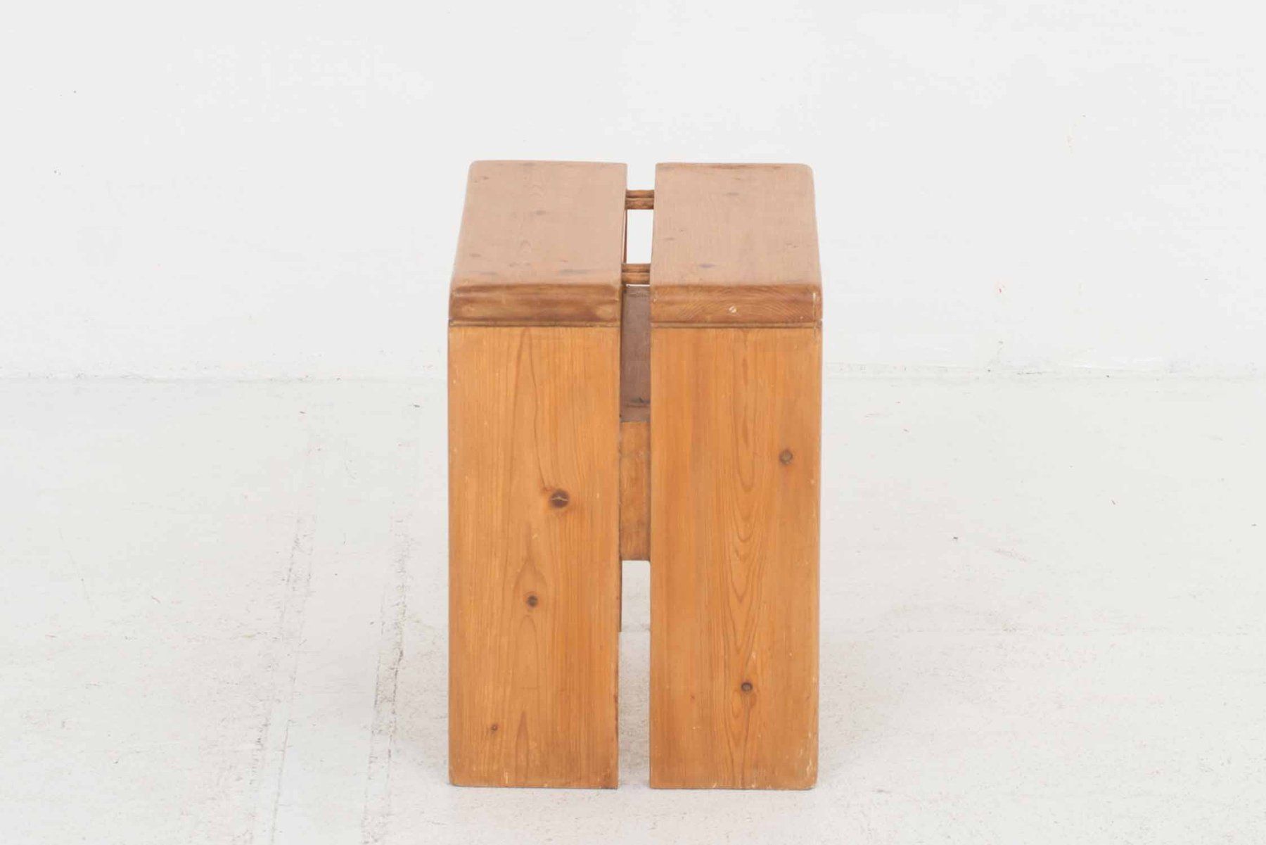 Sgabelli: Charlotte Perriand les Arcs Hocker – Usato da Zürich venduto da STUZH38 2