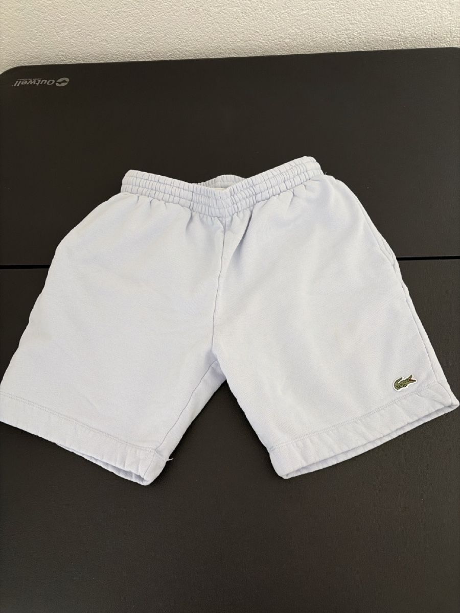 Lacoste Pantaloni: Lacoste Shorts Regular Fit hellblau Grösse S gebraucht – Usato da Eschlikon TG venduto da elo_88bk