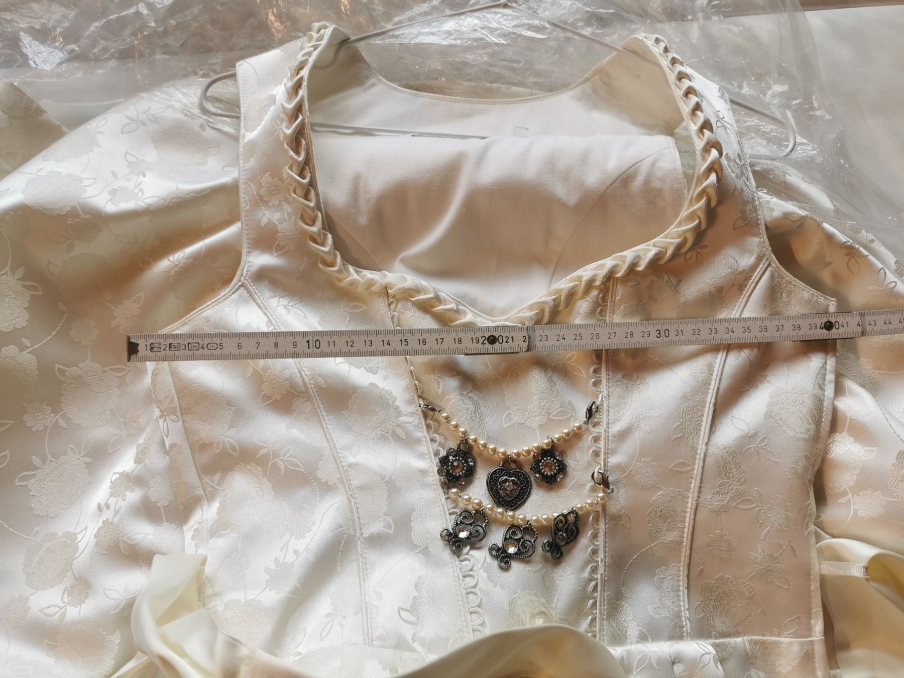 Kleider: Hochzeitsdirndl Set Gr 34/36 Tramontana Dirndl Dirndlbluse – Gebraucht aus Fischbach-Göslikon von PitBullDoll 5