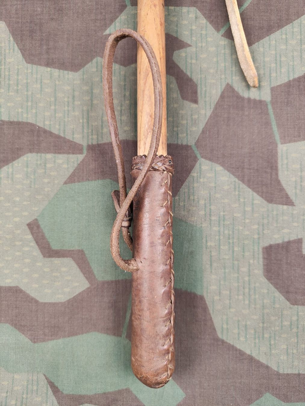 Schweizer Armee Uniformi: Fahrpeitsche Artillerie – Usato da Bauma venduto da SwissMilitaria 2