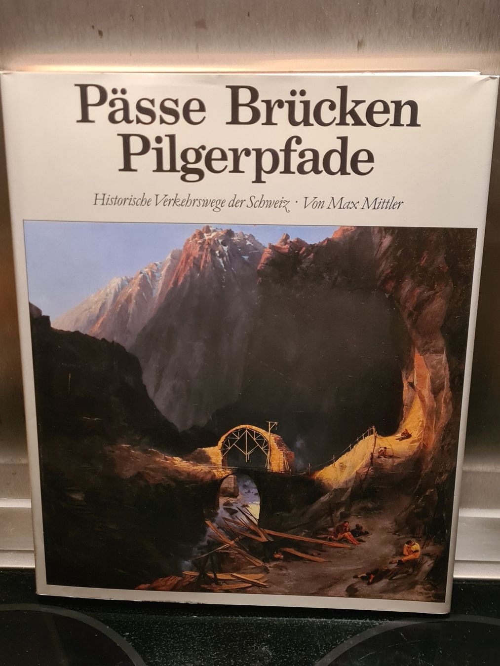 Libri: Buch Pässe Brücken Pilgerpfade – Usato da Miège venduto da engernhaus