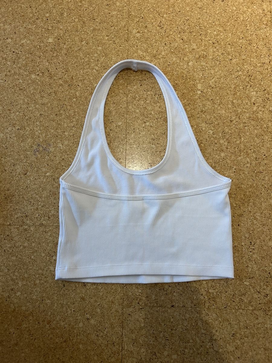 H&M Tops: weisses neckholdertop – D'occasion à Schmitten FR par let_k9yc 1