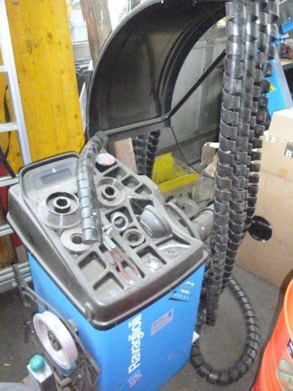 Tutte le macchine: Equilibreuse de roues Ravaglioli GAR 112 – Usato da Missy venduto da dewilly