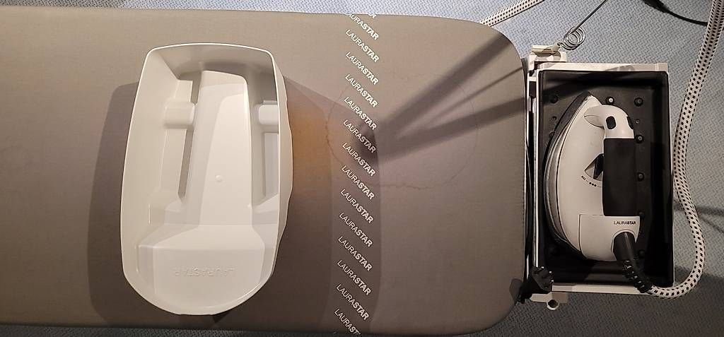 Laurastar Bügelbretter: Laurastar Premium S3 – Gebraucht aus Bolligen von Peterbo 2