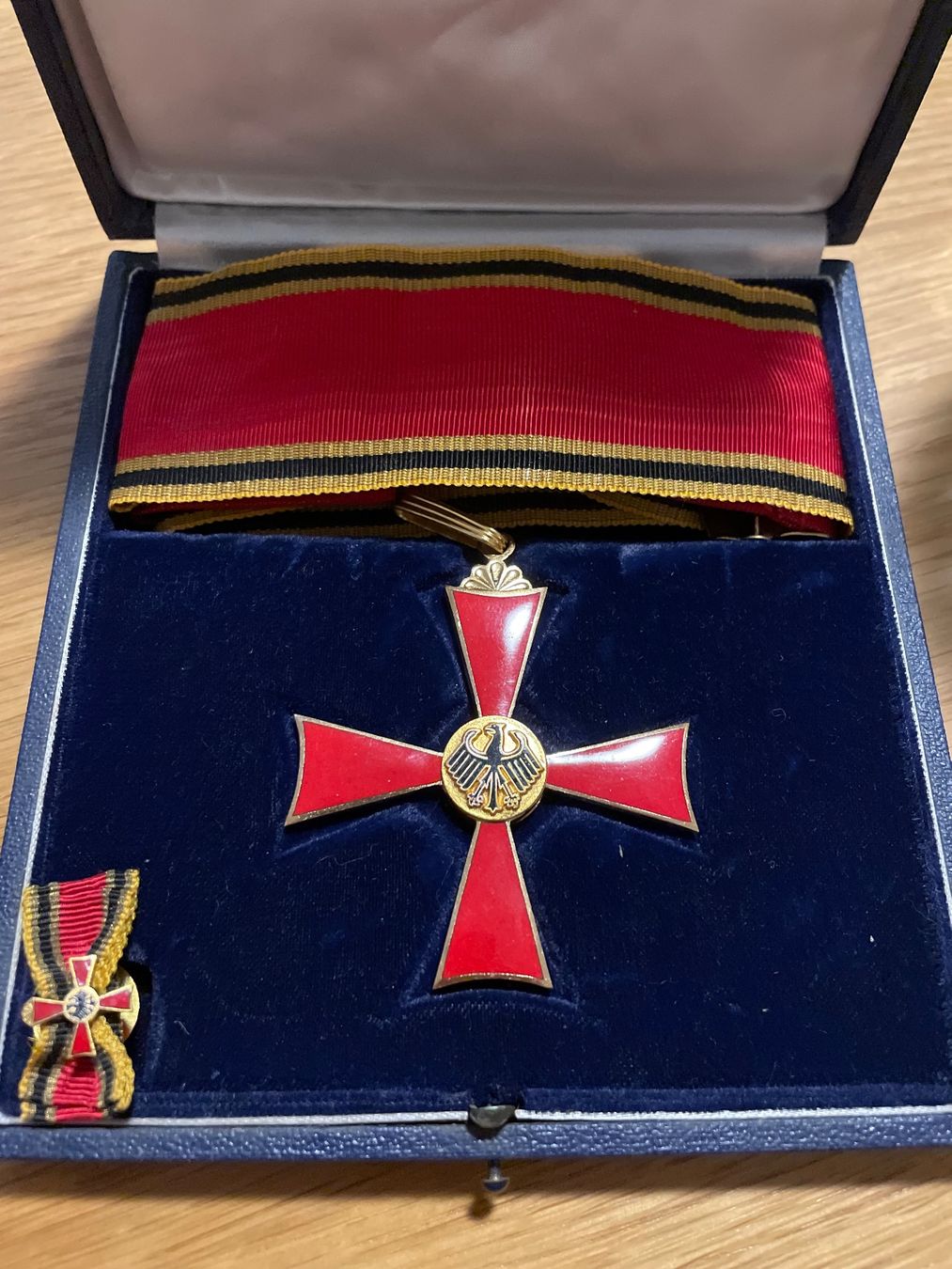 Medaglie: Grosses Verdienstkreuz – Usato da Basel venduto da OrdenMax 1
