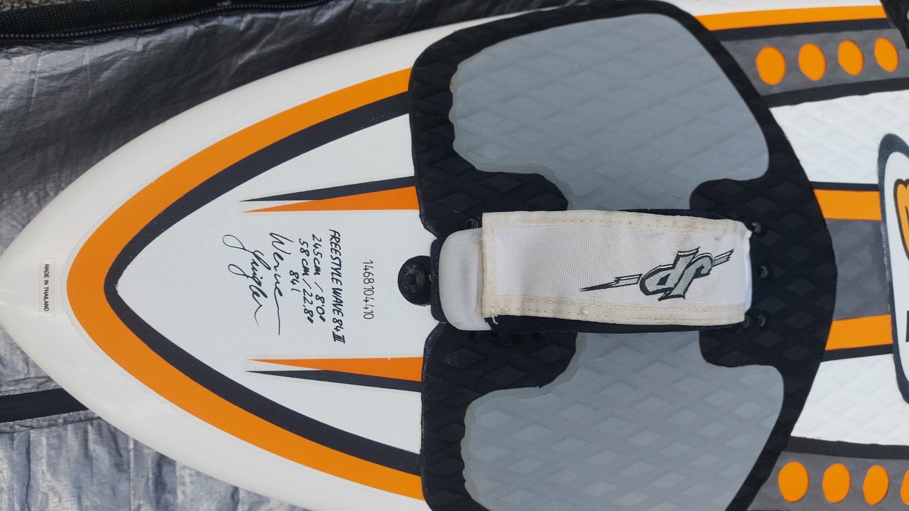 Surfboards & Schwimmbrette: Surfbord JP Frestyle Wave 84 lt – Gebraucht aus Oberdiessbach von wasserfreak 1