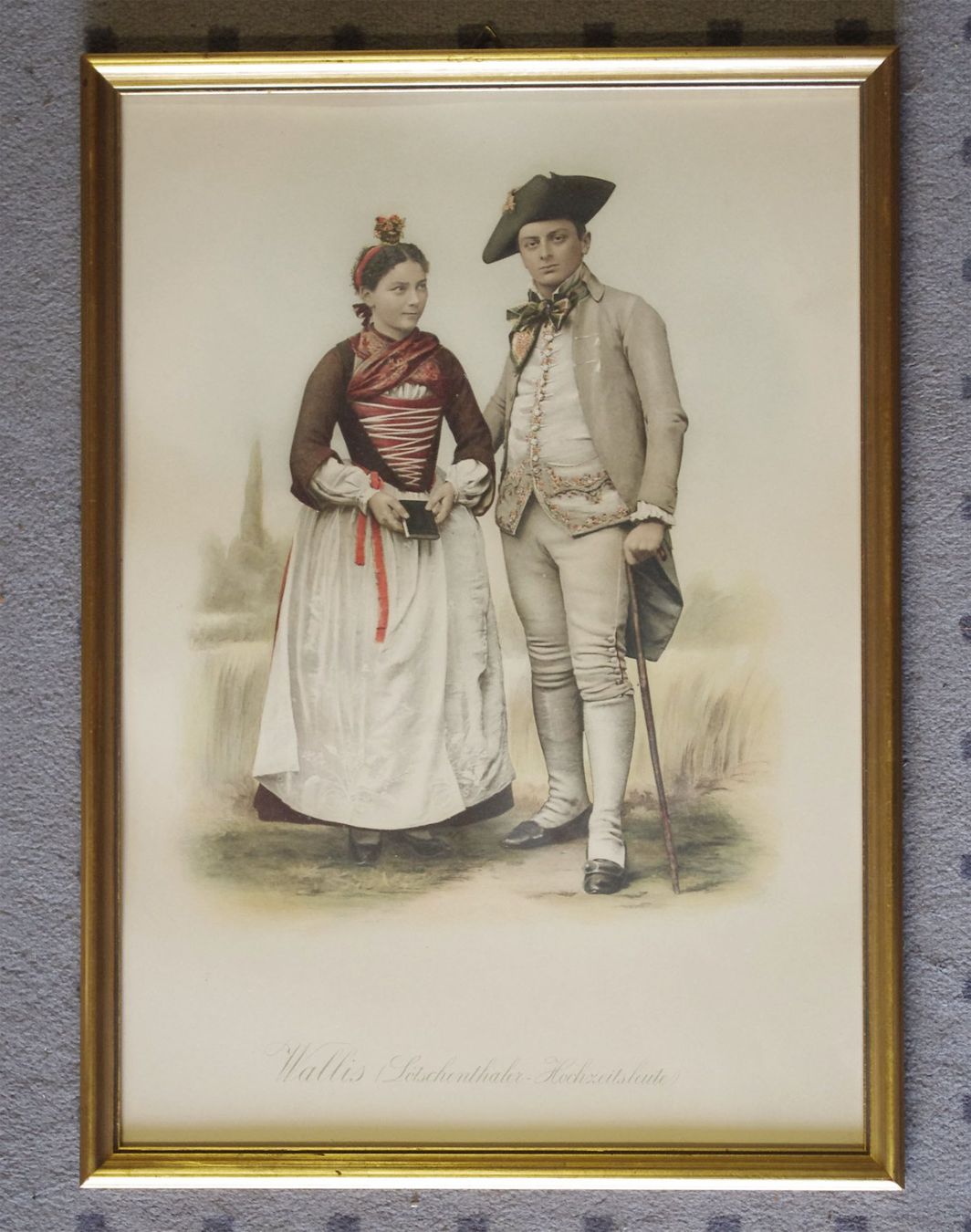 Foto & Immagini: Bild Walliser Trachten - Lötschenthaler Hochzeitsleute – Usato da Meggen venduto da Brockitare