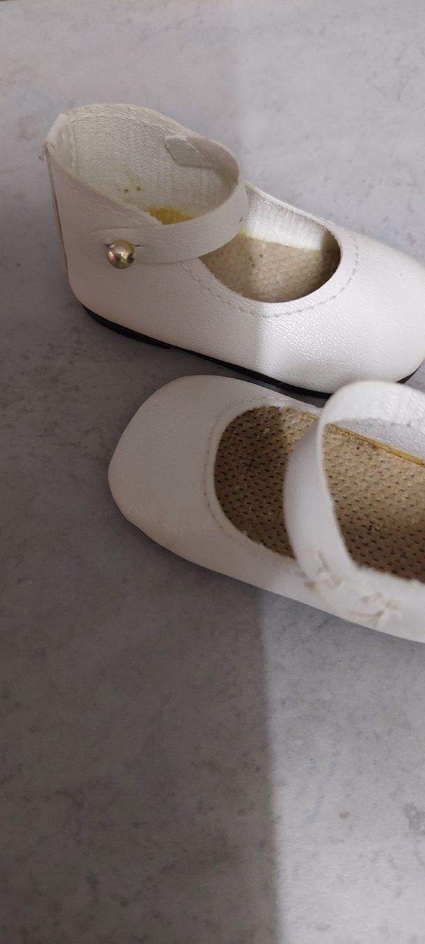 Bambole: Puppenschuhe  – Usato da Muri AG venduto da nindo1 8