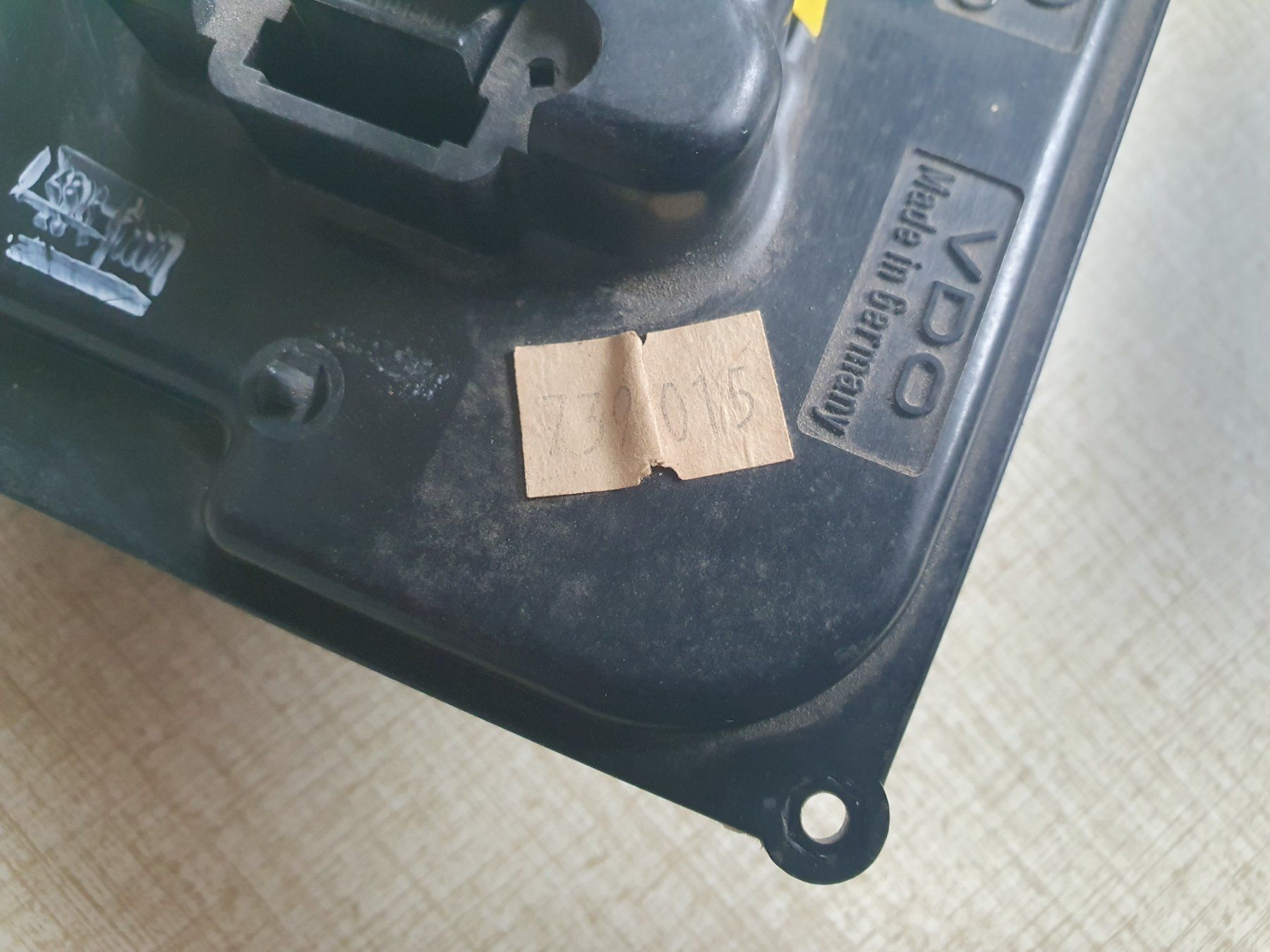 Volkswagen Tutti pezzi di ricambio auto: Tachometer von einem VW Bus T3 Syncro. – Usato da Schönenberg ZH venduto da Technmech 2