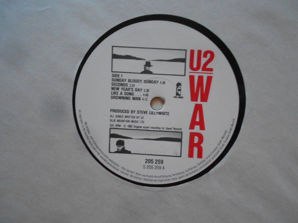 Vinyles: U2  -  WAR – D'occasion à Bex par Giorgiob 3