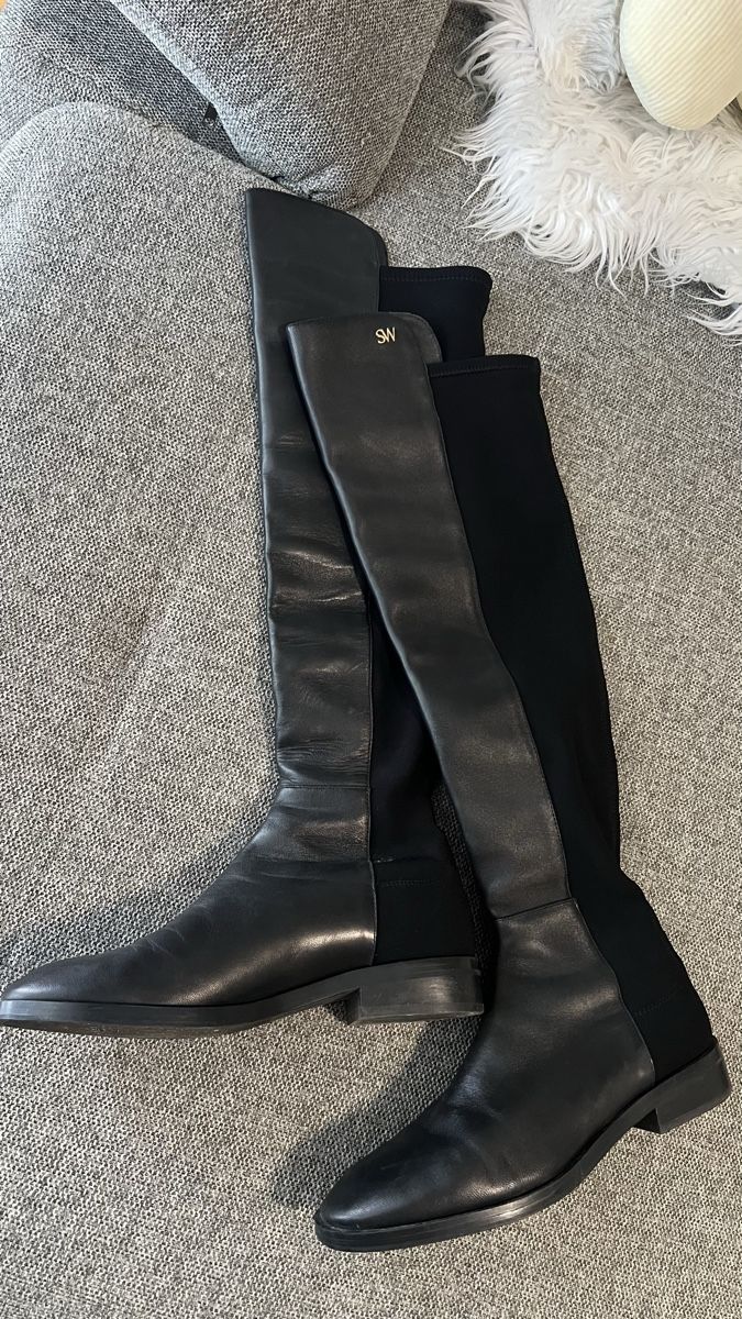 Stuart Weitzman Scarpe da donna: STUART WEITZMAN Overknee-Stiefel aus Echtleder, Gr. 40 – Usato da Zürich venduto da xsy_s55s