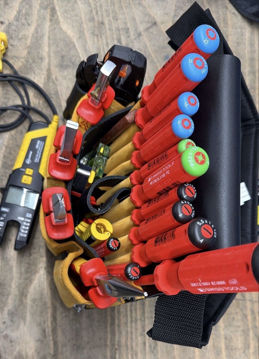 Tutti gli attrezzi: Elektriker-Werkzeuggürtel - Neu – Nuovo e nell'imballaggio originale da Aarau venduto da rod_29kj 1