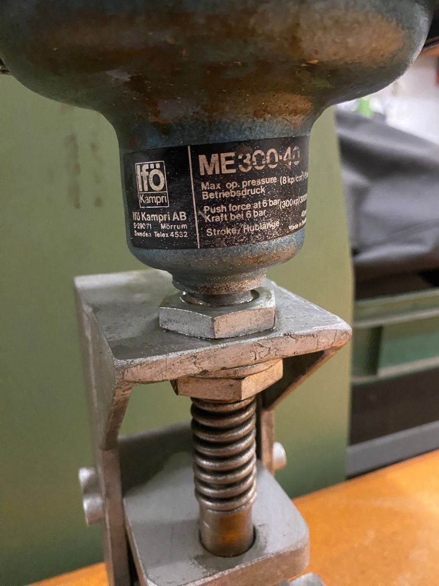 Toutes les machines: PNEUMATISCHE STANZE – D'occasion à Abtwil SG par Handwerker22 3
