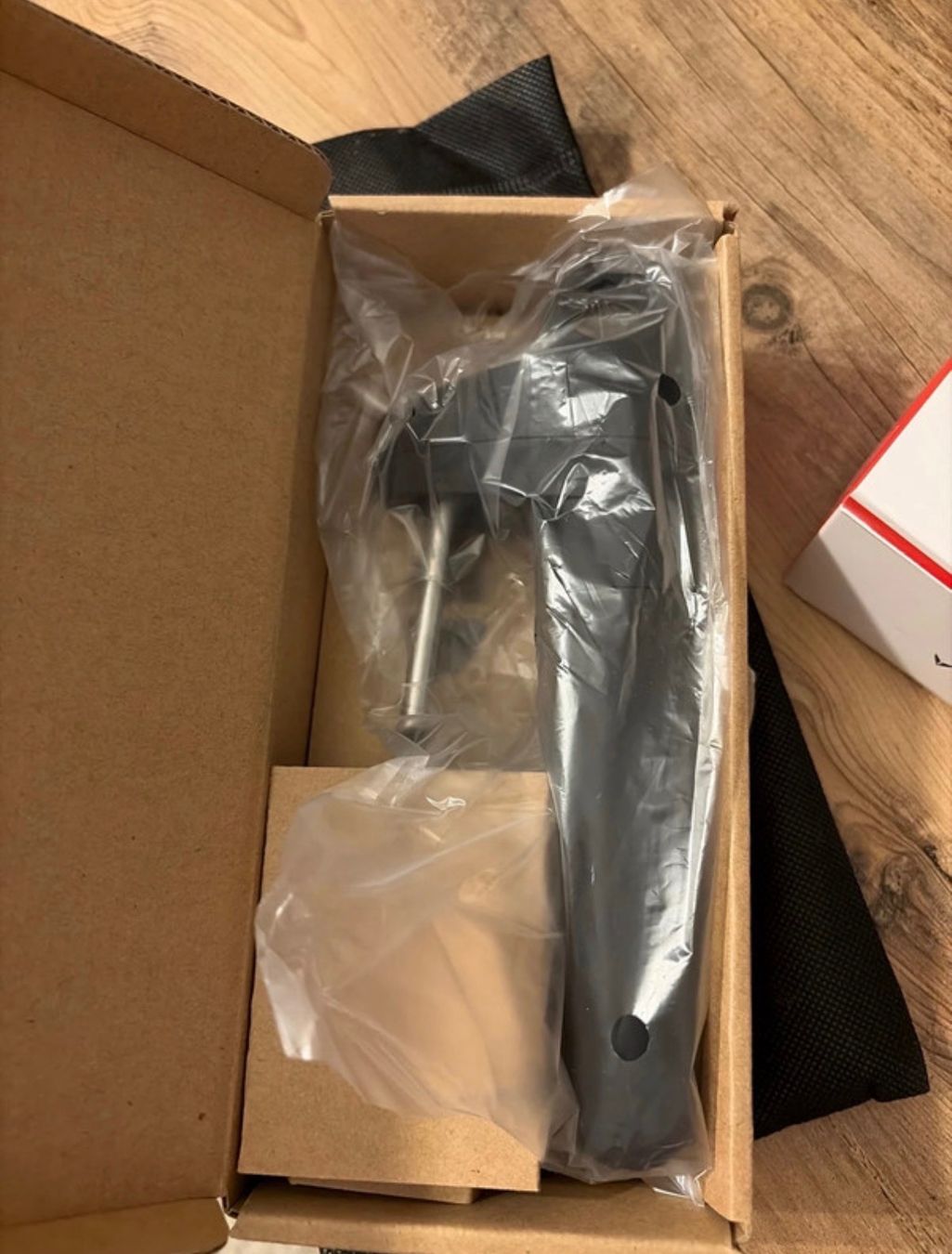 Coravin Flaschenöffner & -verschlüsse: Coravin pivot + 6 bouchons supplémentaires – Gebraucht aus Froideville von vin_ynl9 2