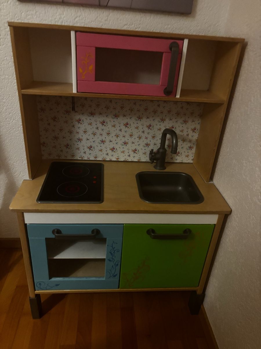 Ikea Spielzeuge: Spielküche inkl. Zubehör – Gebraucht aus Magden von ani_xw9t 1