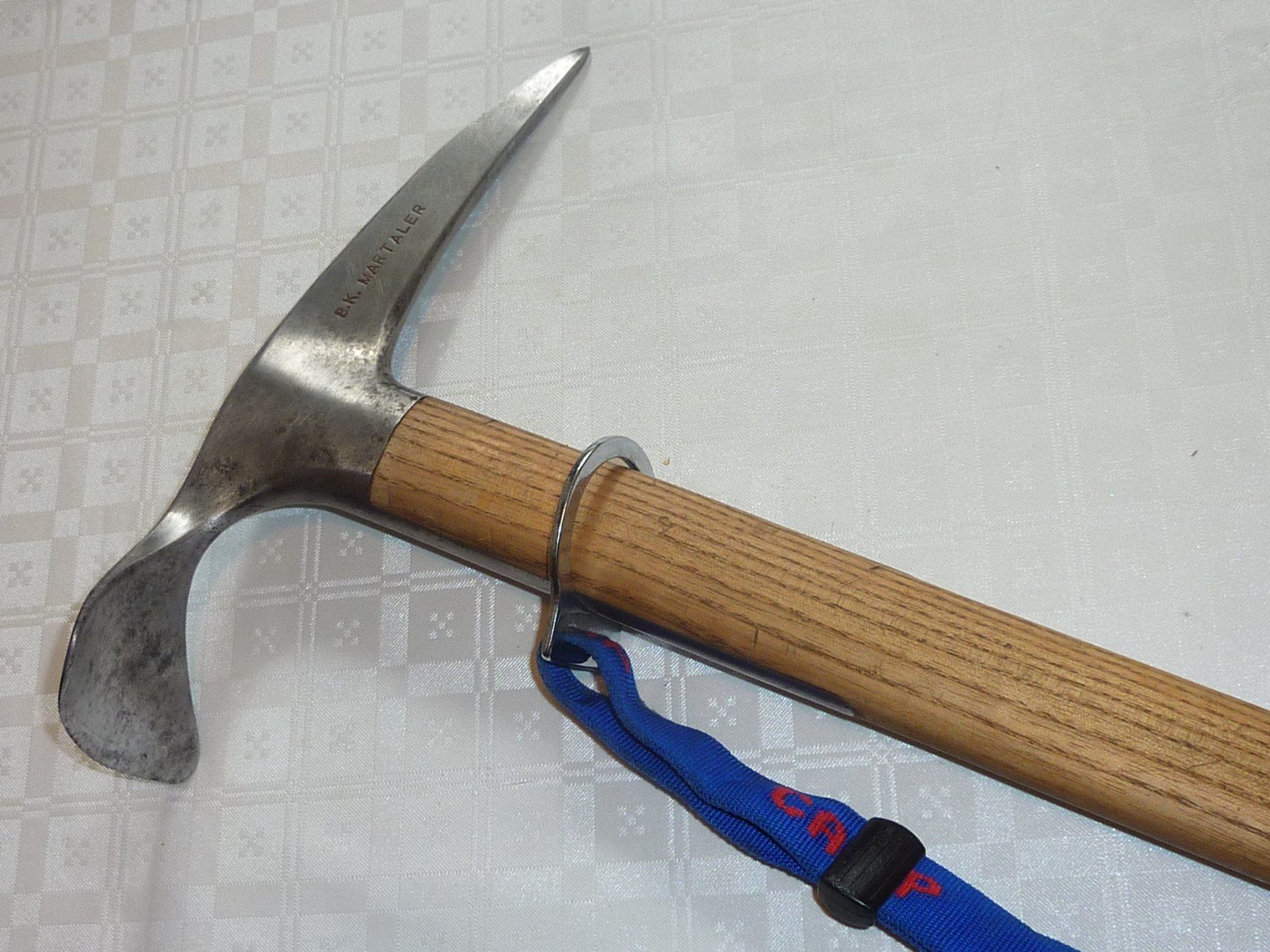Kletterausrüstungen: Eispickel Klettern BHEND GRINDELWALD Bergführer B.K.MARTALER – Gebraucht aus Dietikon von damaszen 4