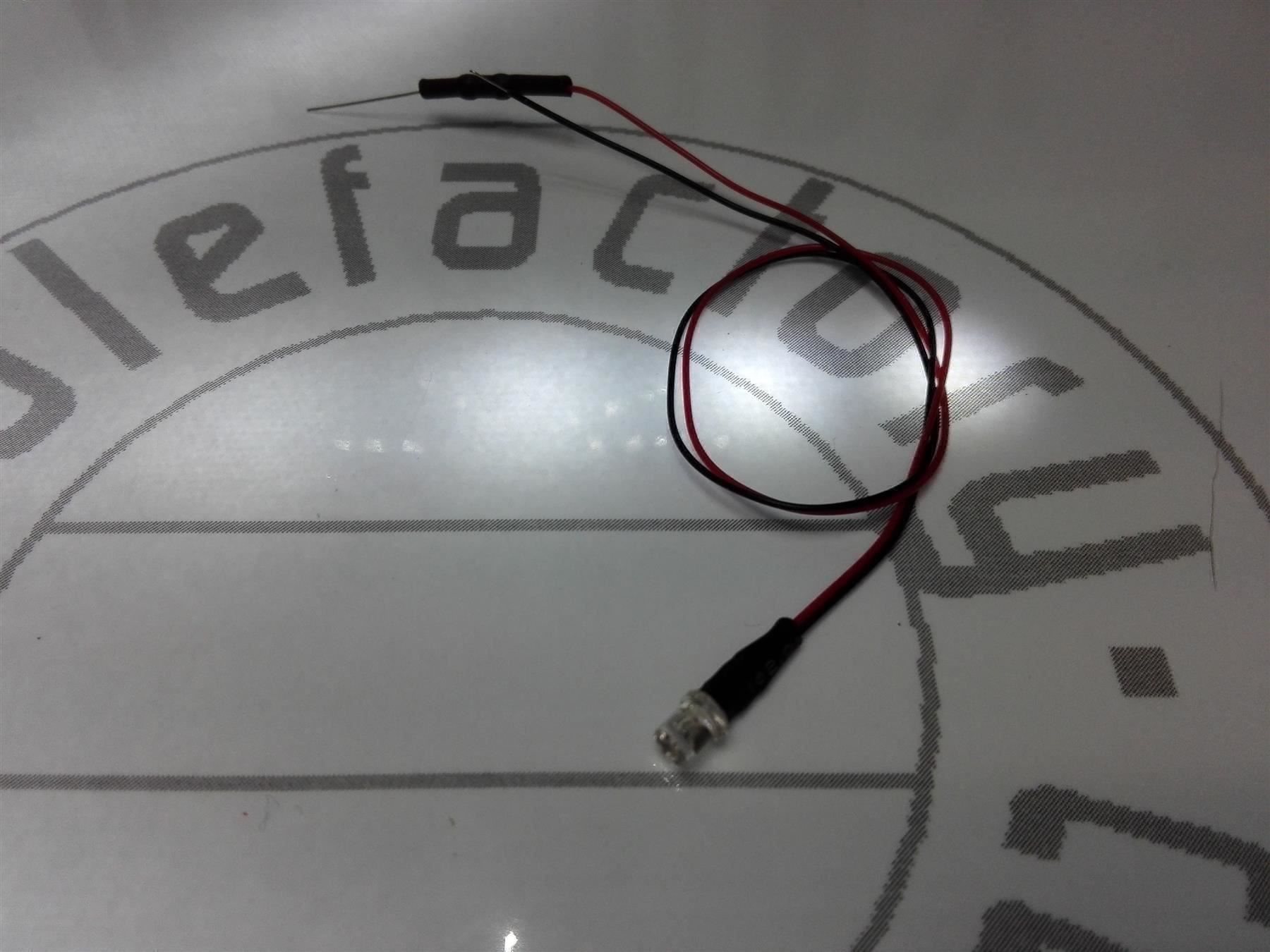 Componenti elettronici: Flachkopf-LED 3mm verkabelt 12V, orange – Nuovo (secondo la descrizione) da Luzern venduto da Salefactory 3