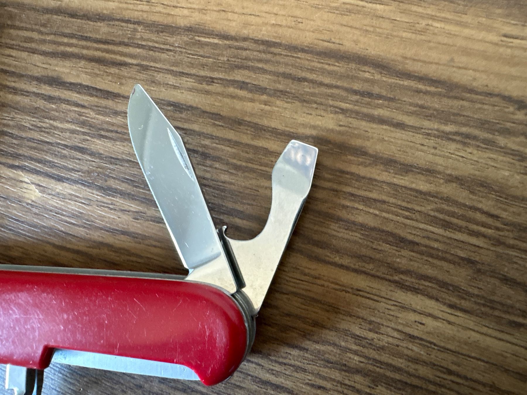Victorinox Coltelli tascabile: VICTORINOX - VICTORIA - Sackmesser - 9cm – Usato da Andwil SG venduto da Rainboli 5