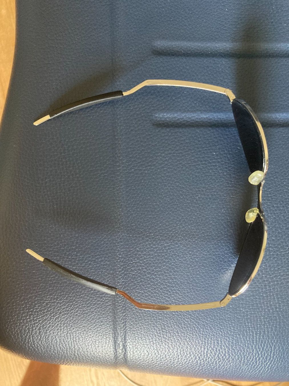 Oakley Occhiali & Lenti: Vintage Oakley – Usato da Biel/Bienne venduto da 142_w9ds 3