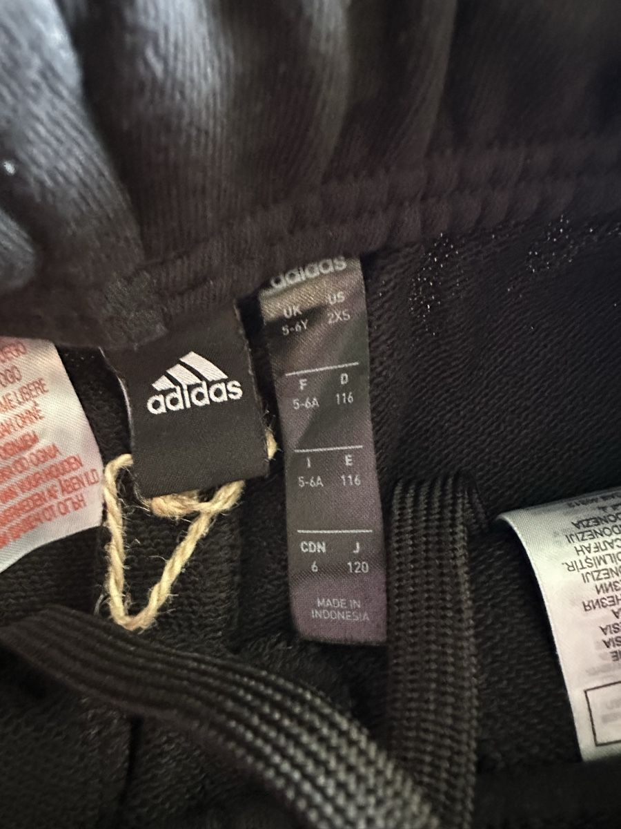 Adidas Lots de vêtements: Adidas Set Grösse 116 – D'occasion à Boppelsen par Hello_Sun 1