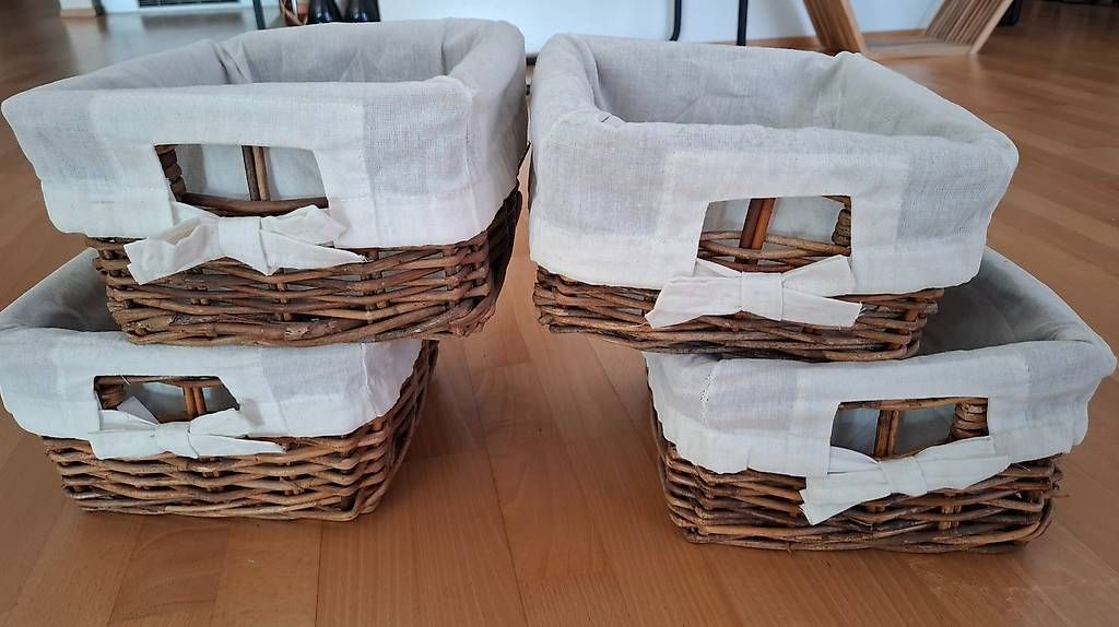 Caisses de transport: 4 kleine Holzkistchen – D'occasion à Wädenswil par cel_zt5w