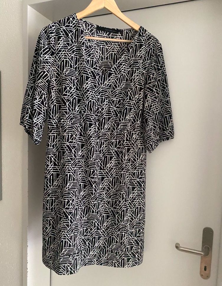 Calvin Klein Kleider: Calvin Klein Kleid gr. 42 – Gebraucht aus Wald ZH von Slaste 1