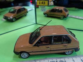 Citroen Visa ll 1981  1:43 (o.Box)  Universal Hobbies > (H8)